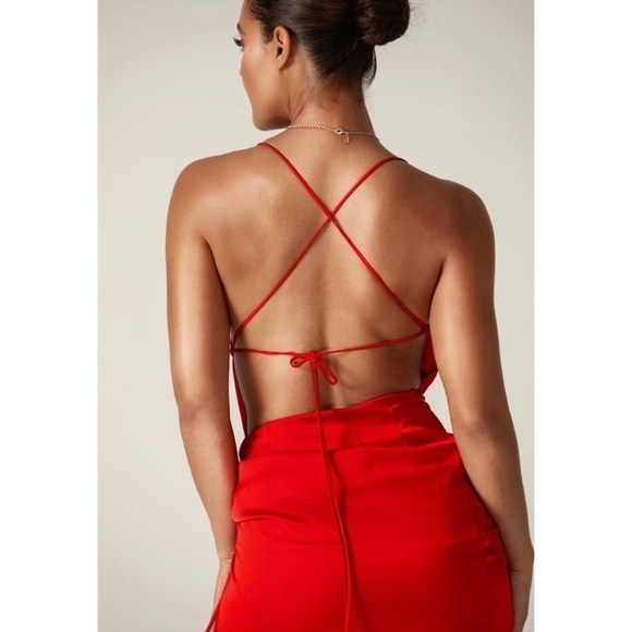 ALIEVA Reva Cowl Neckline Sheath Backless Maxi Dress A Red - Picture 6 of 14